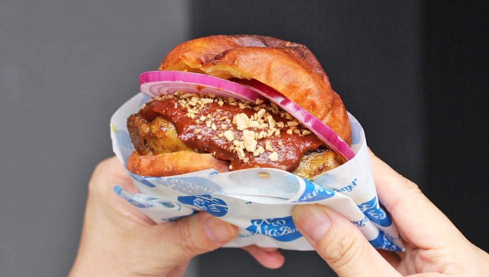"Tandoori Chicken Burger"