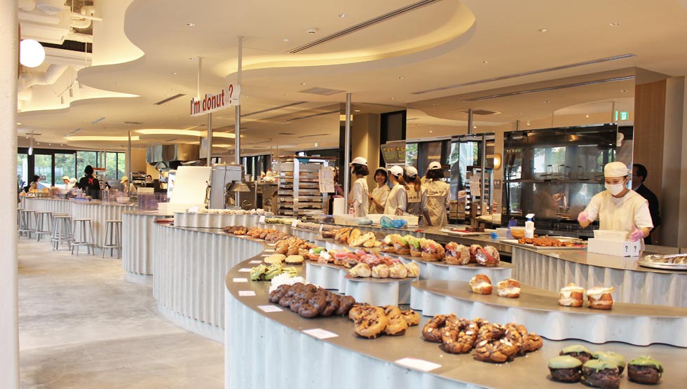 'I'm donut ? (I'm Donut?)' and bakery café 'dacō (Daco)' in Yokohama Minato Mirai