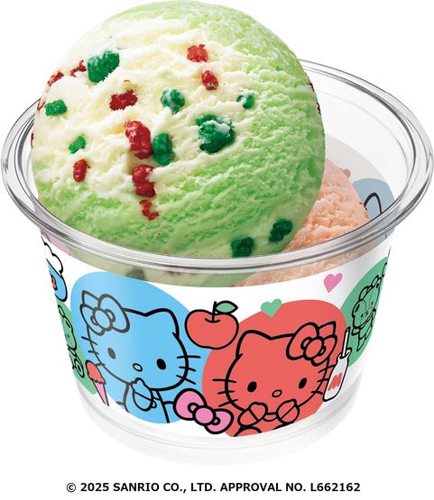 "Hello Kitty Double Cup" Small Double 510 yen / Regular Double 760 yen