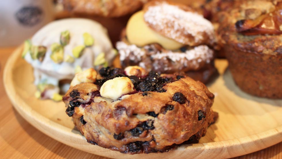 AMAM DACOTAN cafe & bake