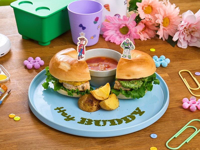 Woody & Buzz: Long Time No See, Partner Burger