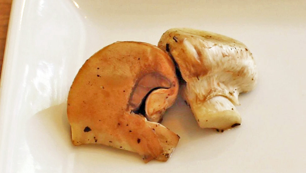 Freshness Burger Releases 2 Limited-Time "Mushroom Cheese Burgers"!