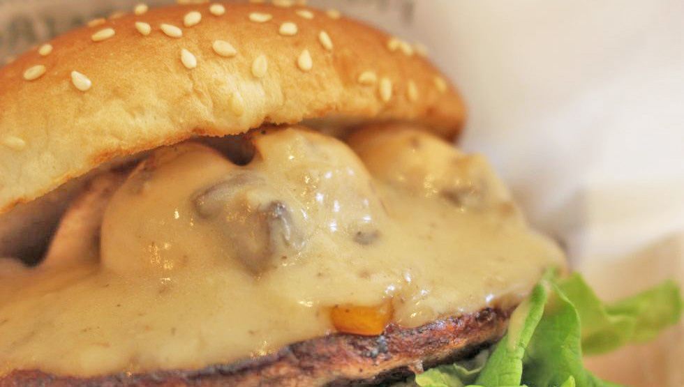 Freshness Burger Releases 2 Limited-Time "Mushroom Cheese Burgers"!