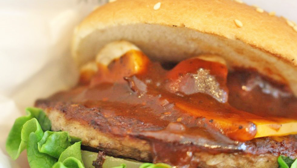 Freshness Burger Releases 2 Limited-Time "Mushroom Cheese Burgers"!